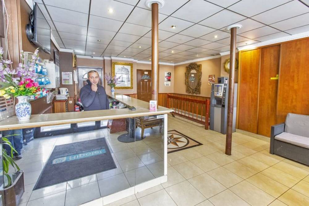 Hipotel Paris Printania Maraîchers 2