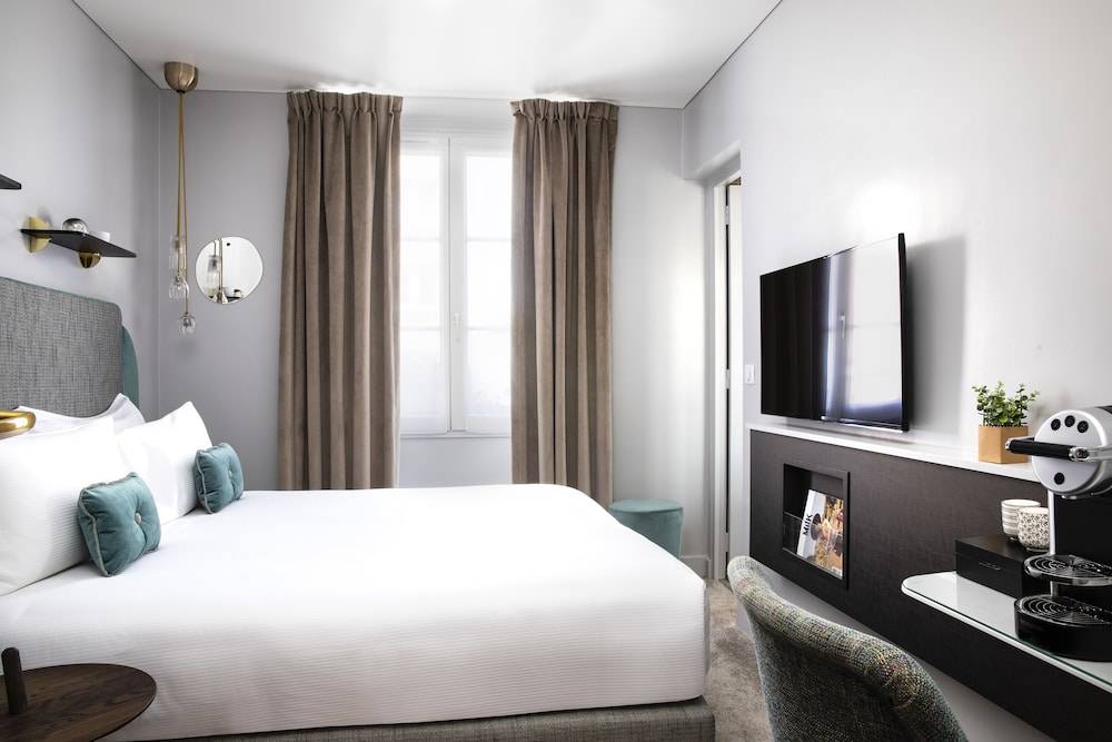 Hôtel Eiffel Saint Charles 1