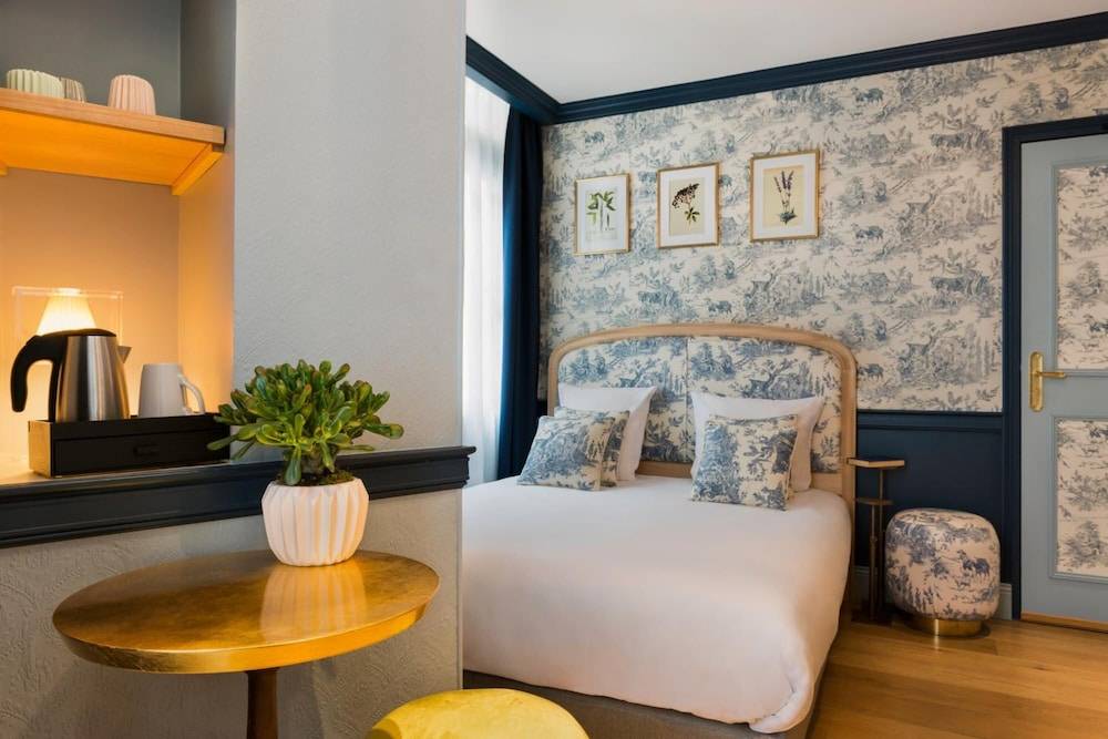 Hotel de Neuve by Happyculture 1
