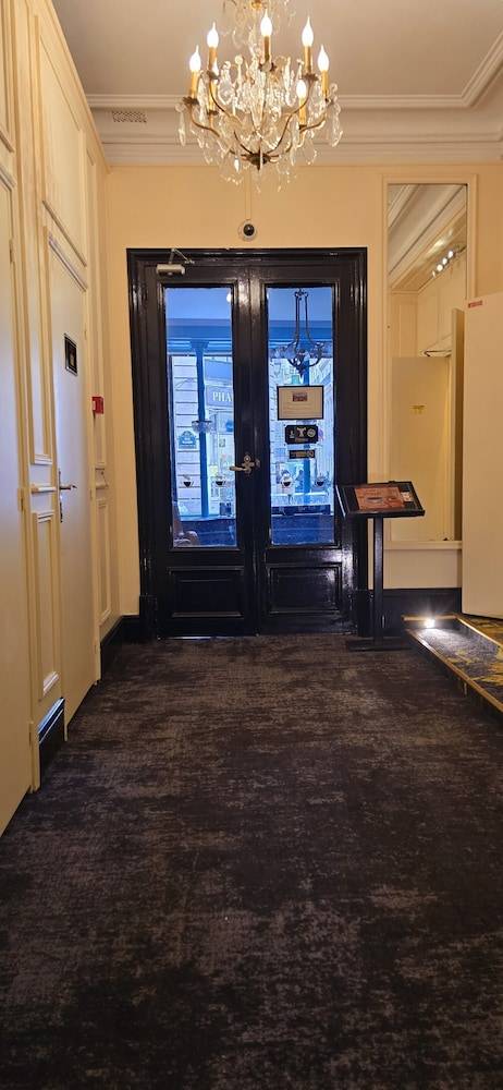 Hotel Peyris Opera 2