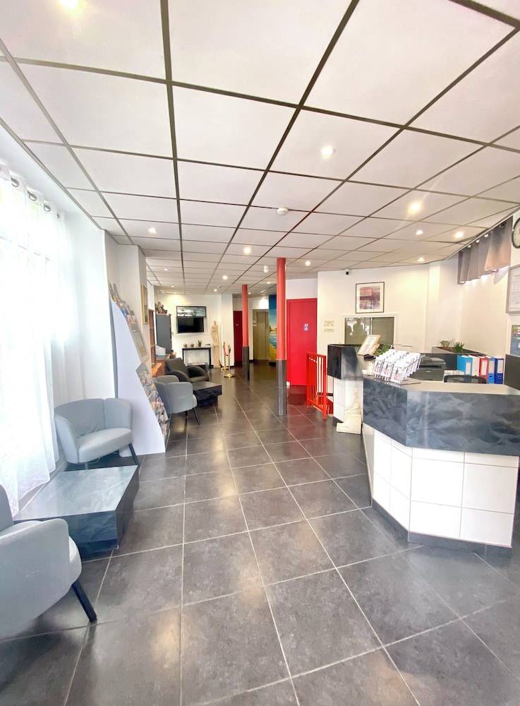 Hipotel Belgrand Edith Piaf 2