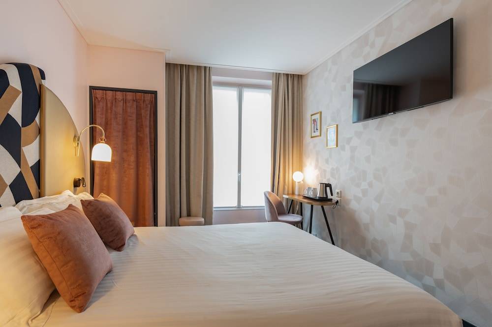 Royal Saint Germain 1