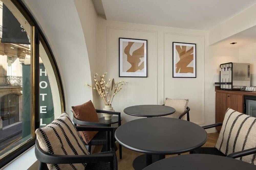 Hotel Elysée Secret 1