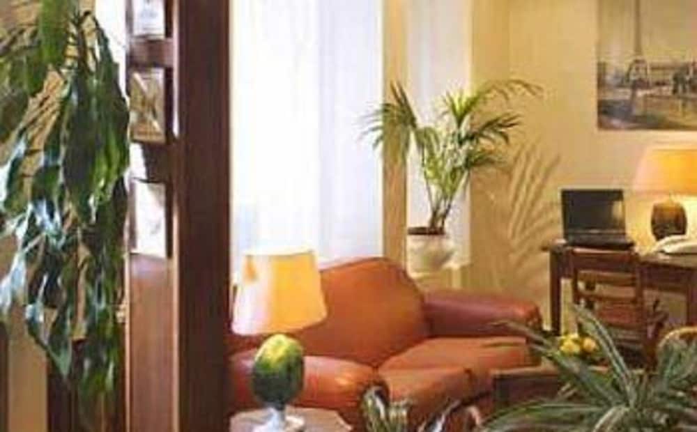 Hôtel Saint Roch 2