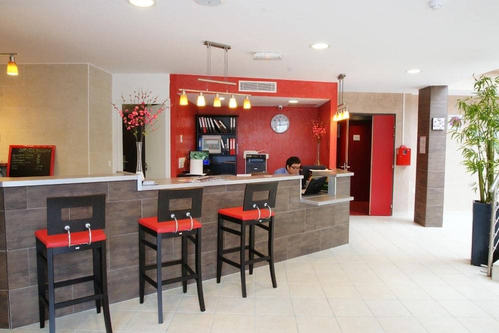 HOTEL RESTAURANT PARIS PACIFIC PARIS-VILLEJUIF- PRES DU METRO L'HAY LES ROSES LIGNE 14 - Direct PARIS-AEROPORT ORLY ET INSTITUT GUSTAVE ROUSSY 2