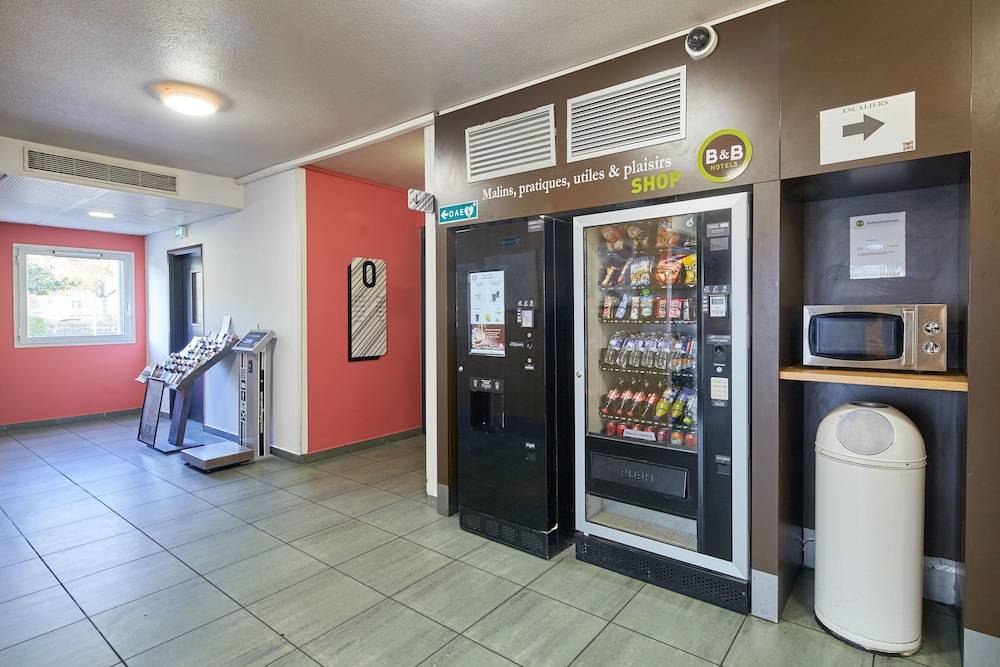 B&B HOTEL Orly Chevilly-Larue - Nationale 7 2