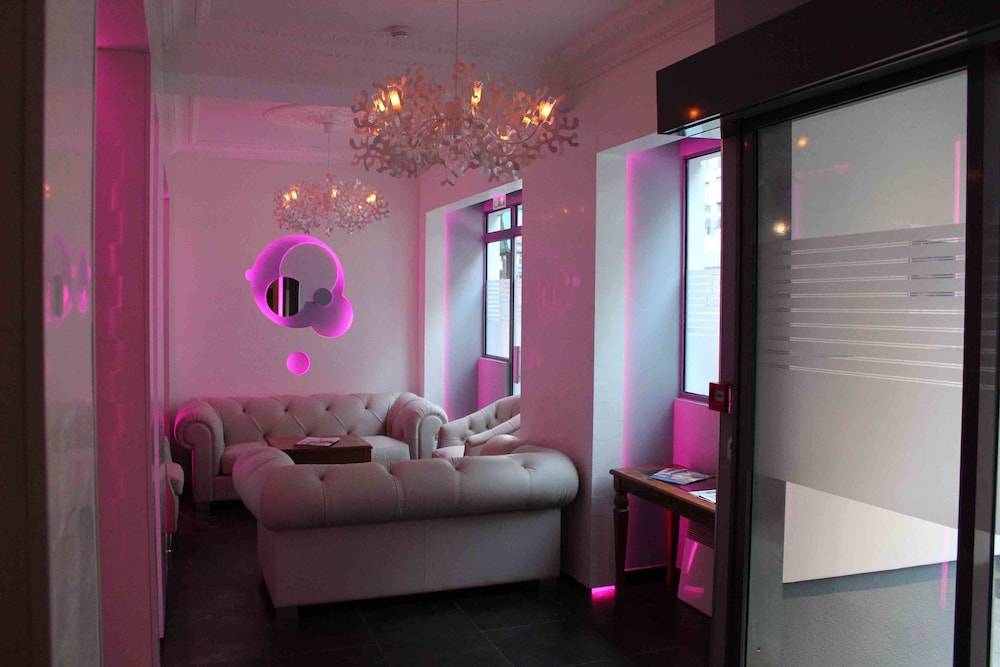 Hôtel Lumières Montmartre Paris 2