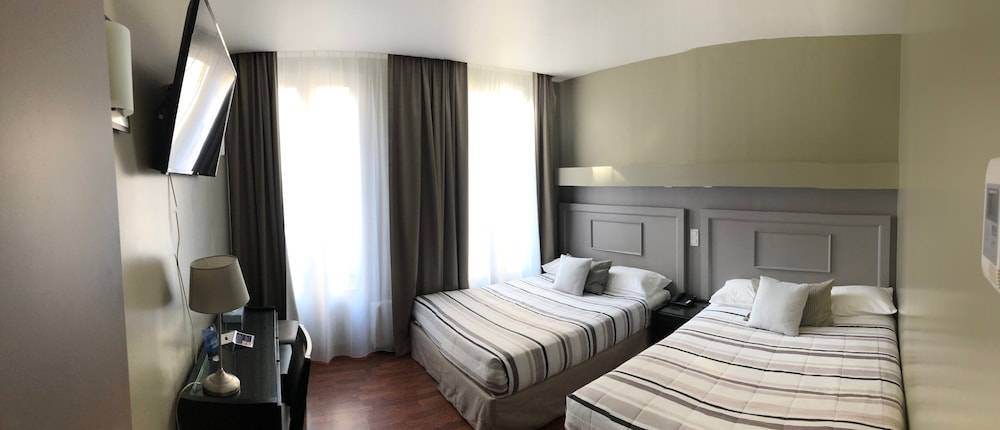 Hotel COSMOTEL MARAIS REPUBLIQUE PARIS 1