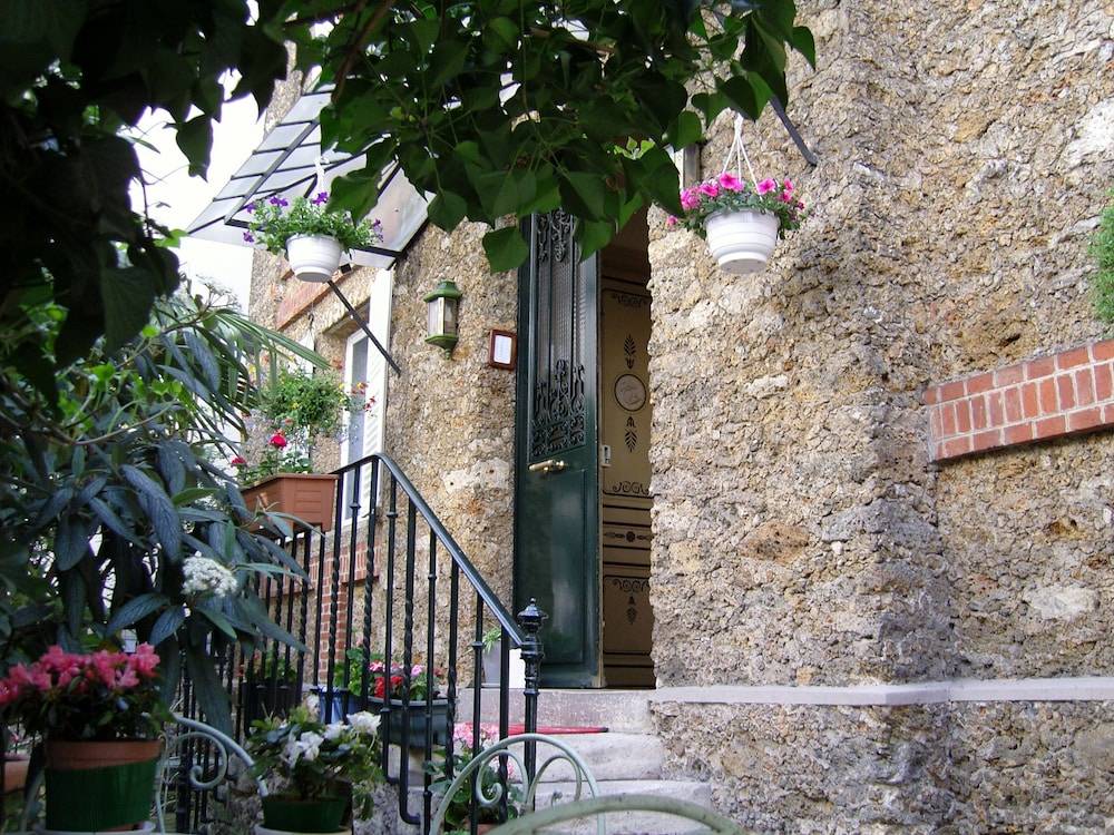 Hotel Windsor Home 1