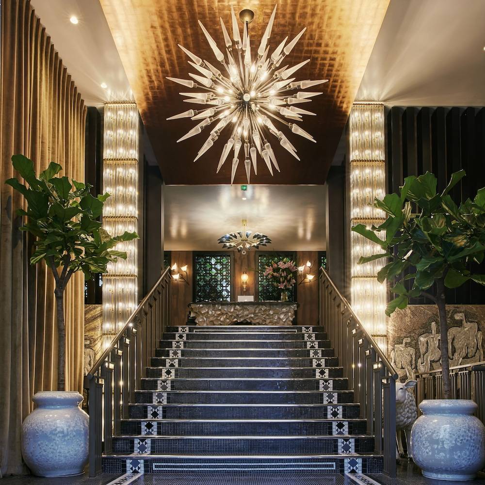 The One Alma Paris 1