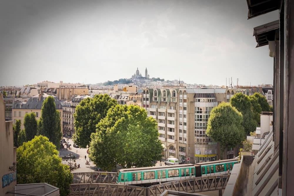 Libertel Canal Saint Martin 1