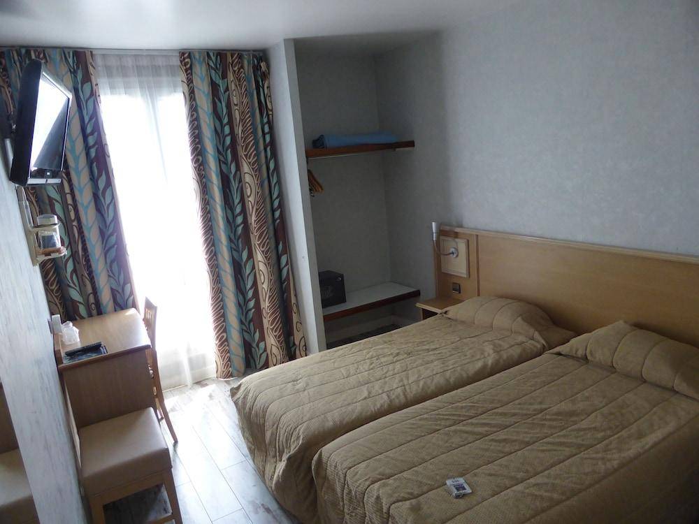 Hotel De Paris Saint Georges 1