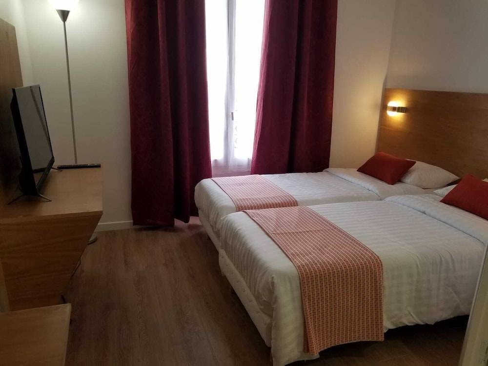 Dupleix Hotel 1