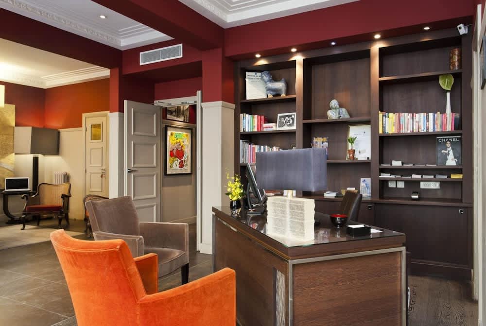 Crystal Hotel 2