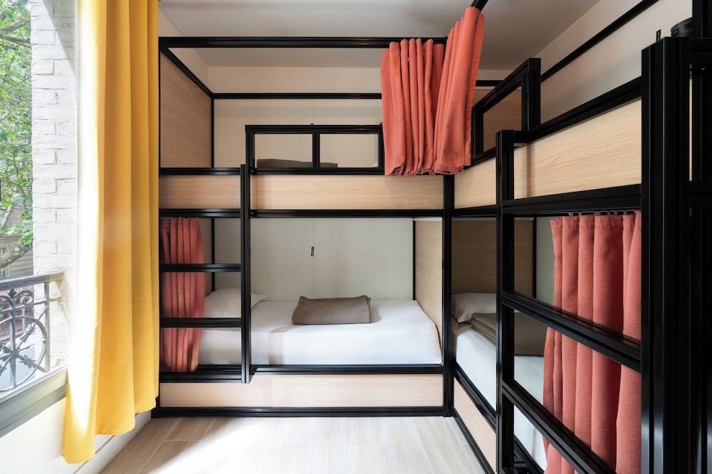 Paris Hostel 1