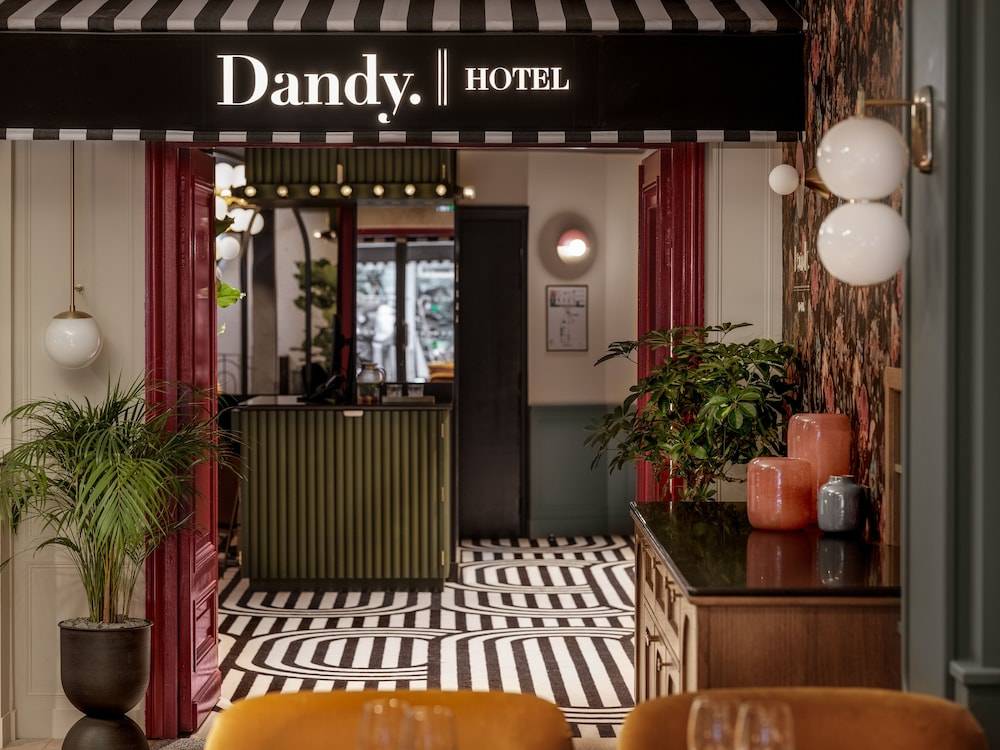 Dandy Hotel 2