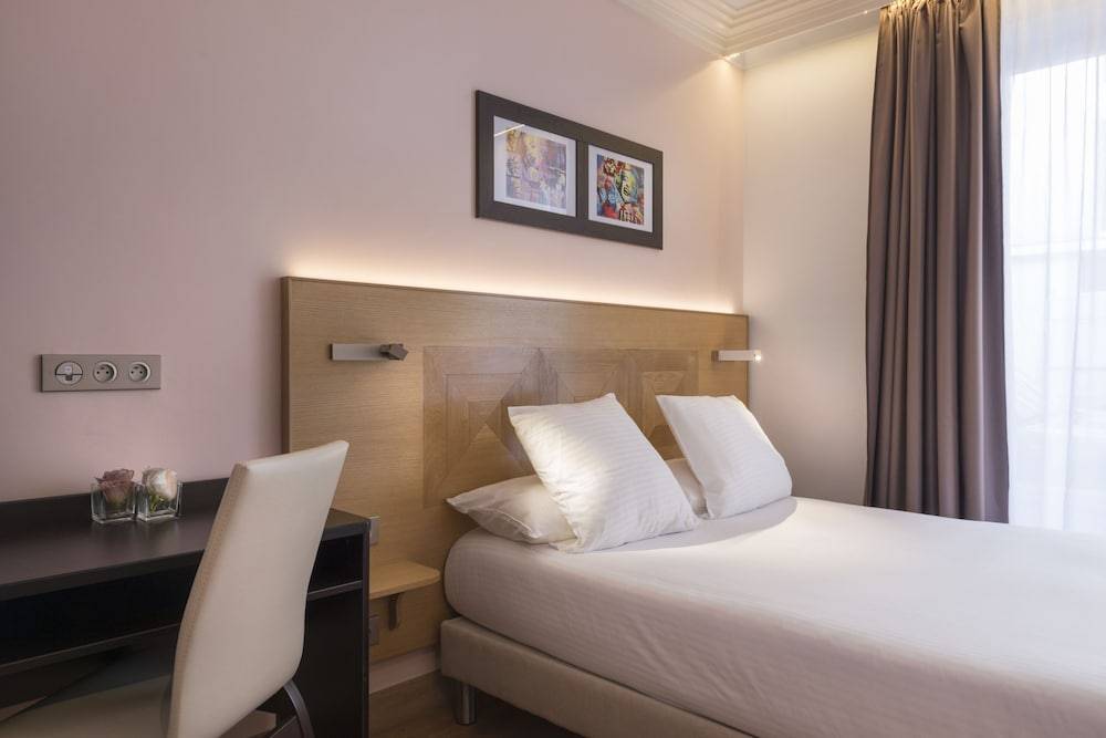Hôtel Eiffel XV 1