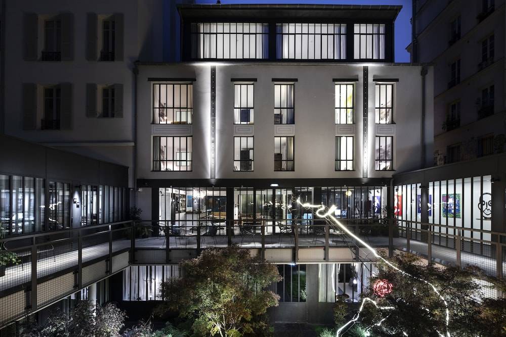 Hôtel Les Deux Girafes 1
