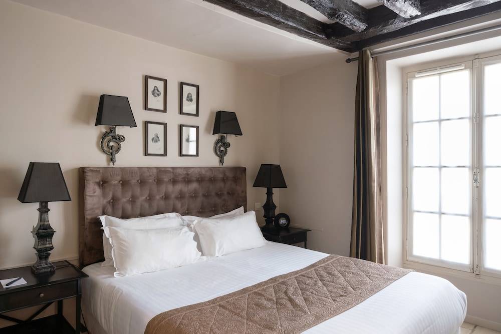 Hotel Saint-Louis Marais 1