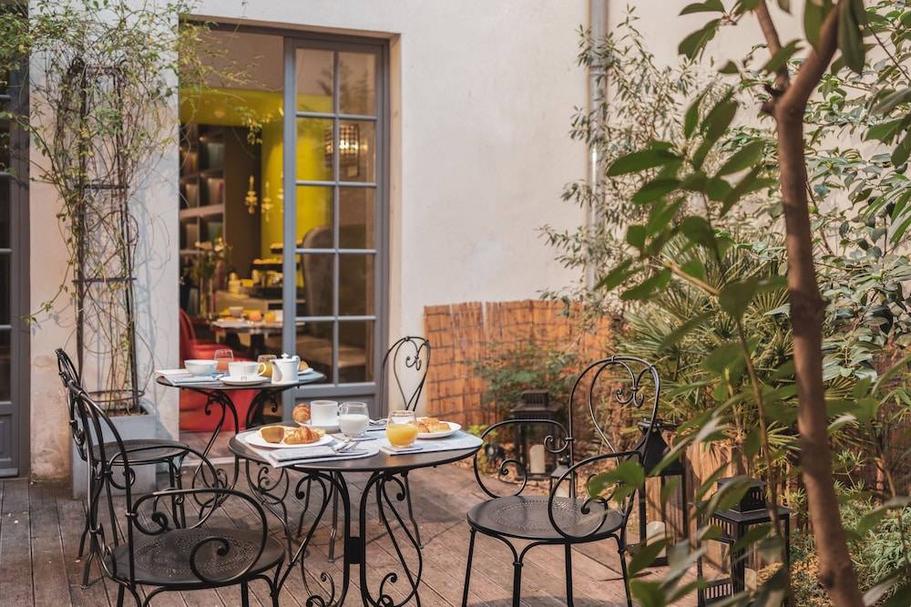 Hotel Le petit Paris 1