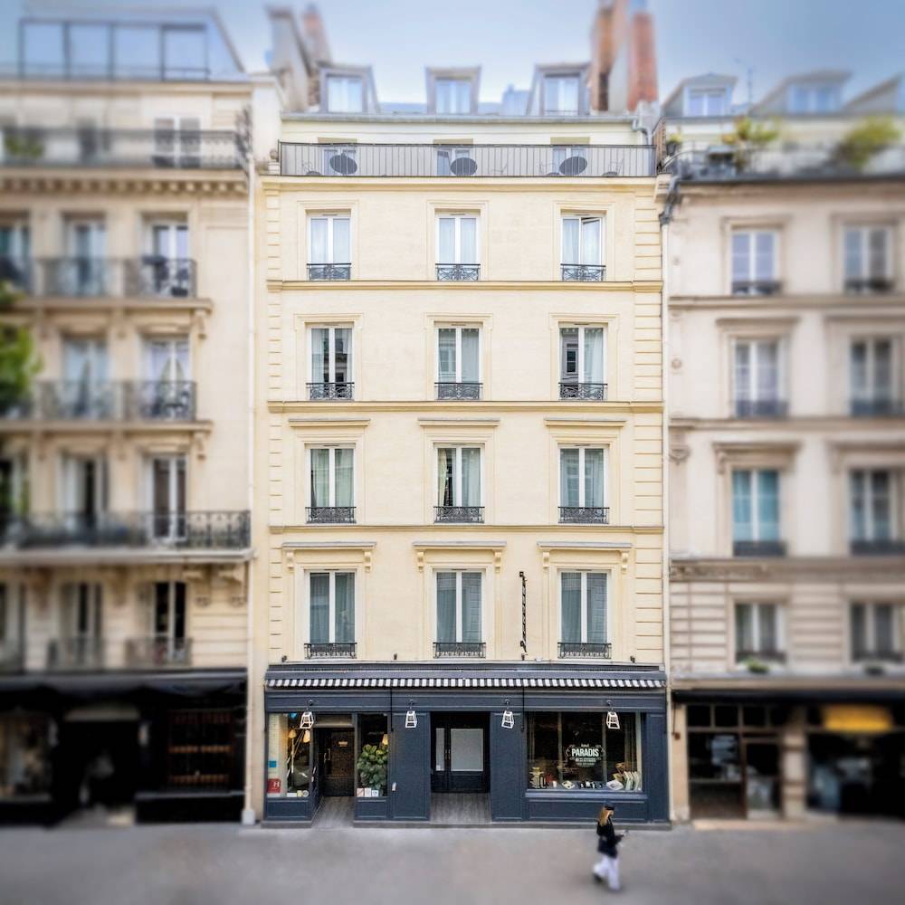 Hotel Paradis 1