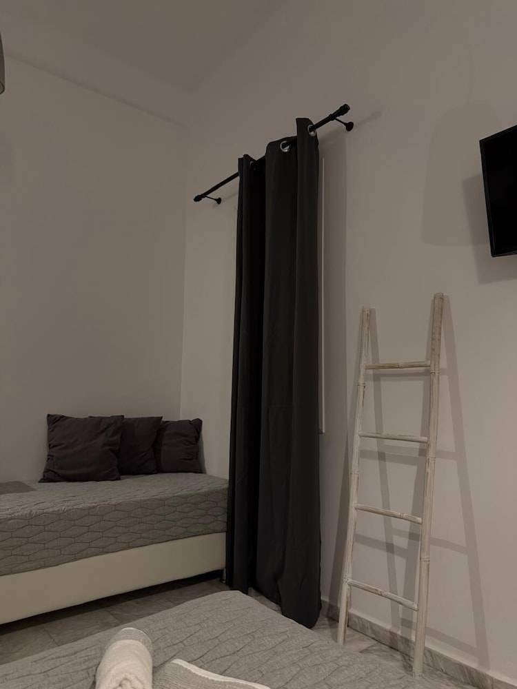 Starlight Luxury Studios 1