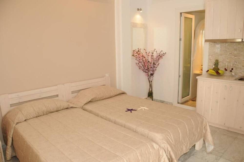 Starlight Luxury Studios 2