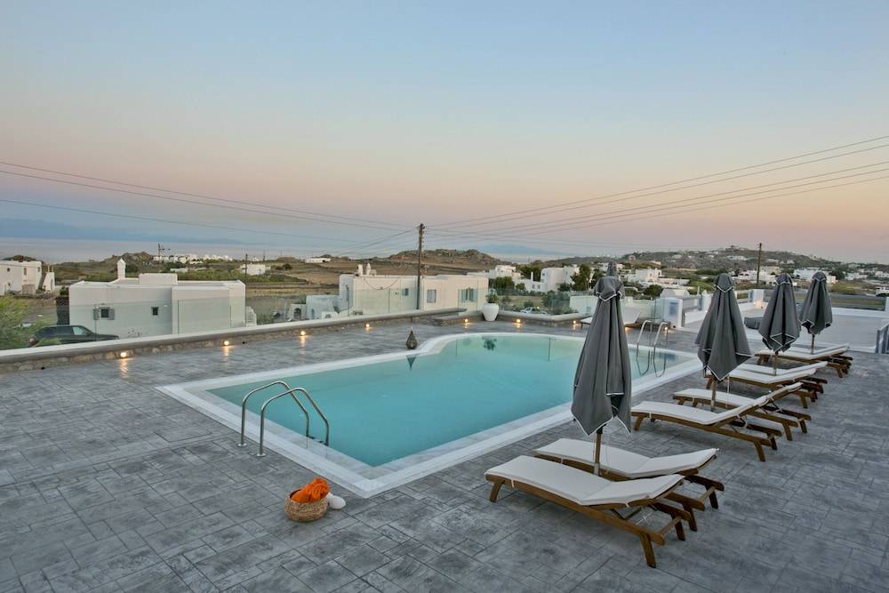 Nida Mykonos 1