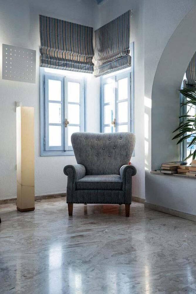 Poseidon Hotel Suites 1