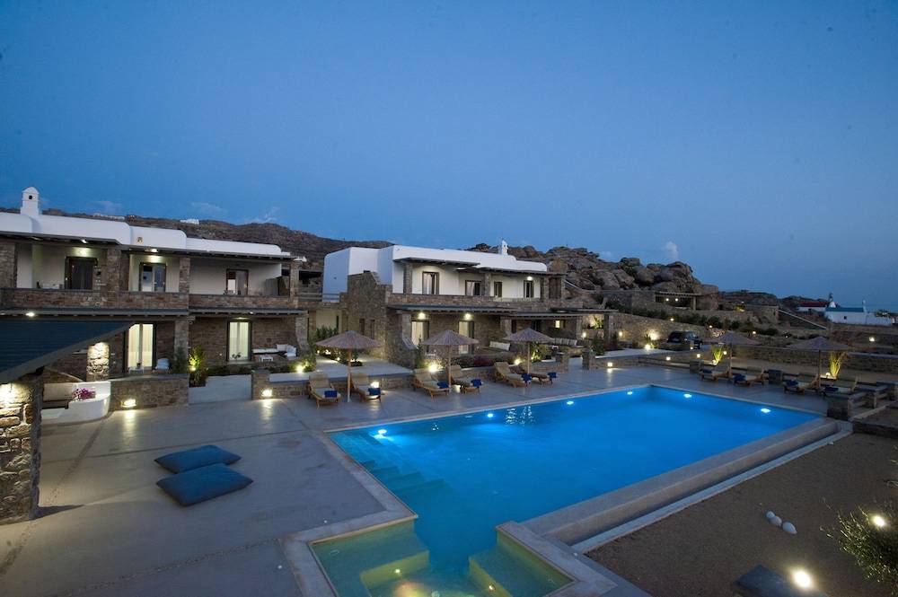 AC Village Christoulis 1