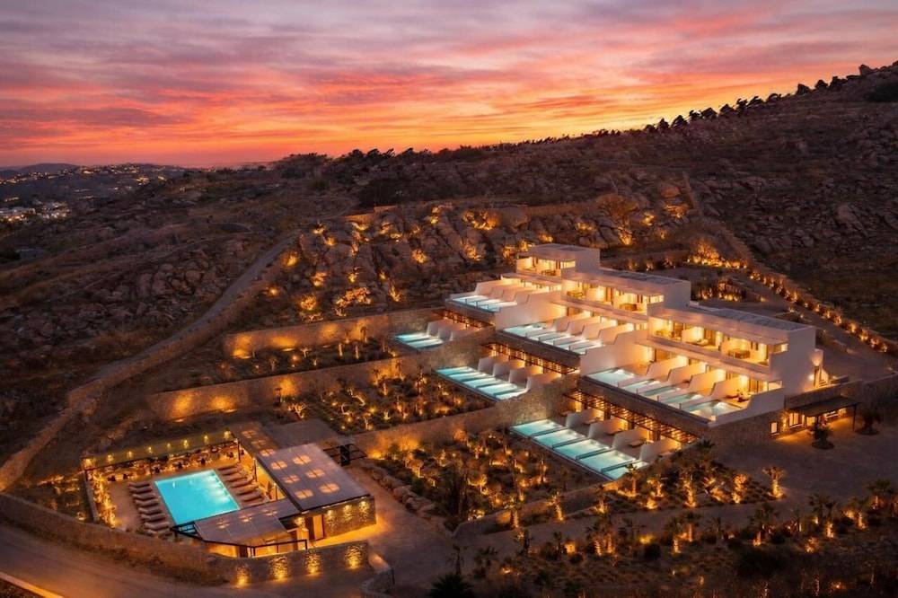 Muse οf Mykonos Luxury Suites 1