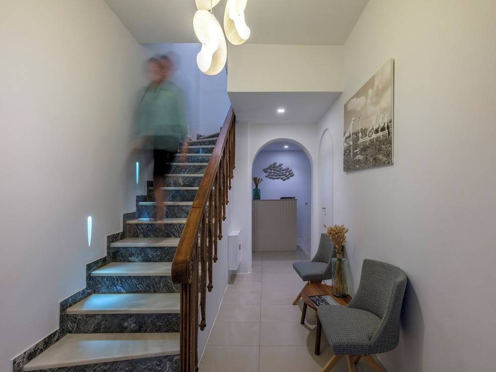 Bluetopia Suites 2