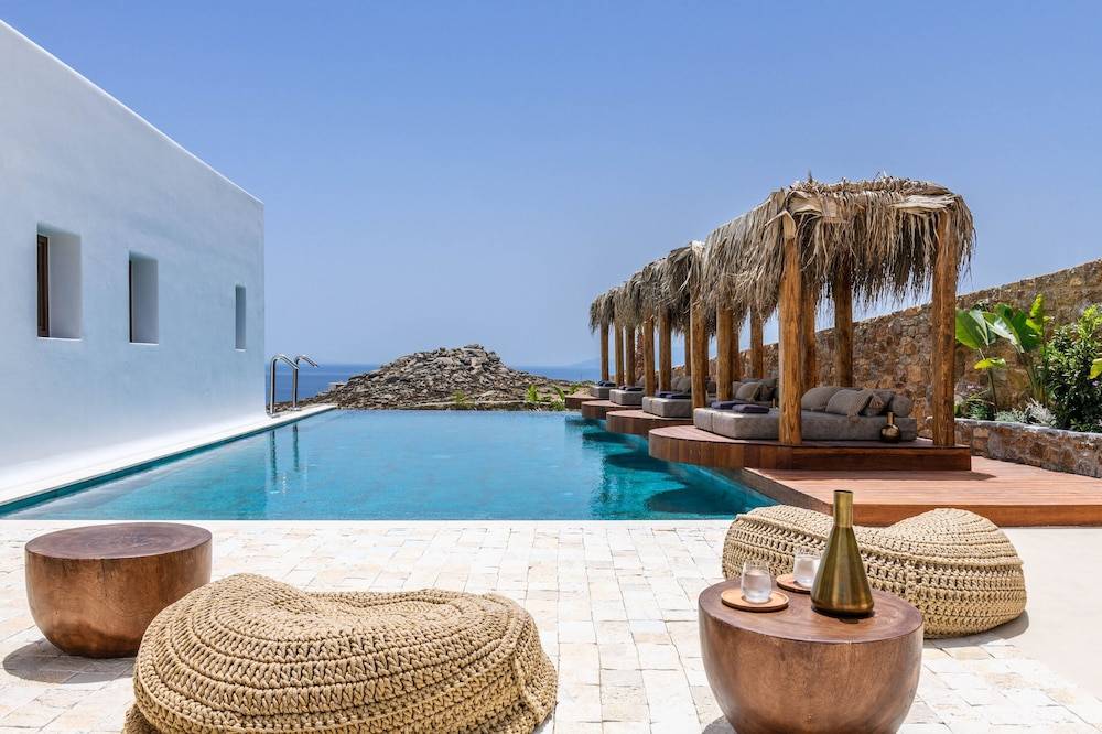 Charisma Hotel and Wellness Club 1