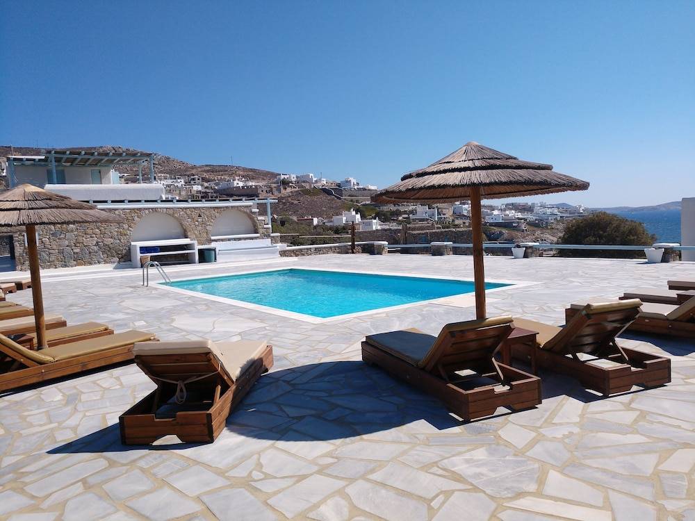 Sofia's Bungalows Mykonos 1