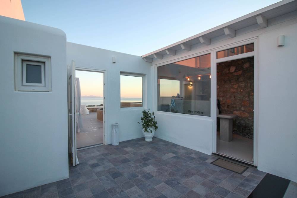 Sea & Stone Residence Mykonos 2