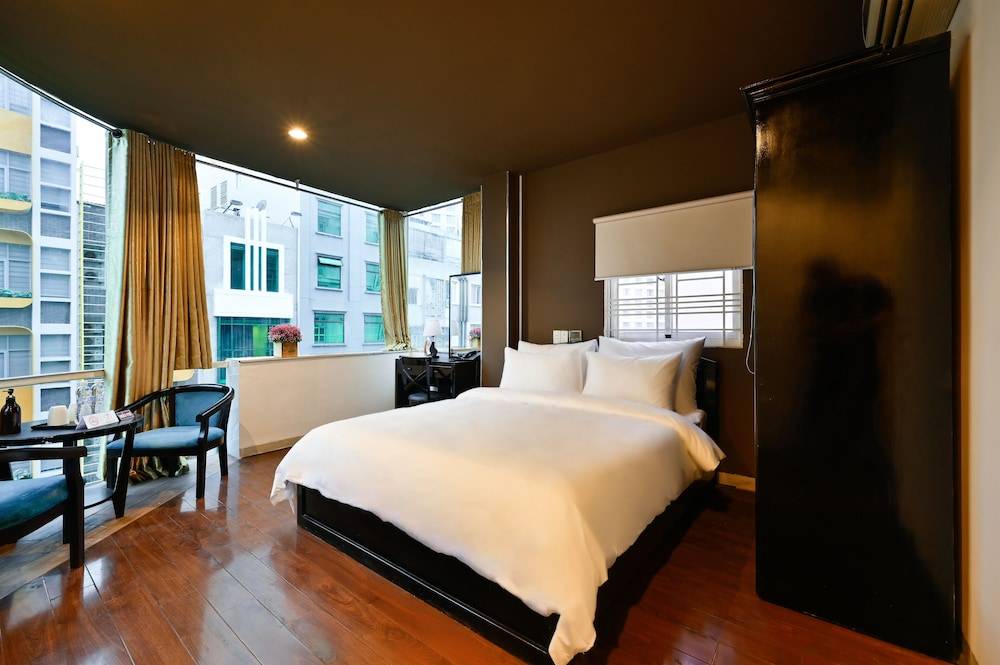 The Noble Swan Hotel New World 1