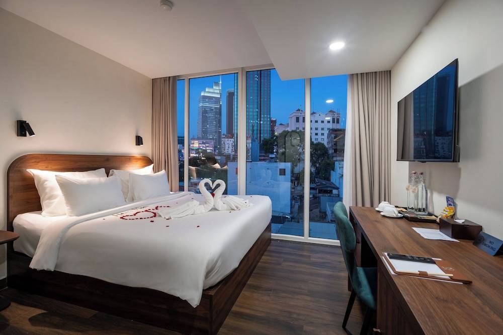 Hato Saigon Boutique Hotel & Rooftop 1