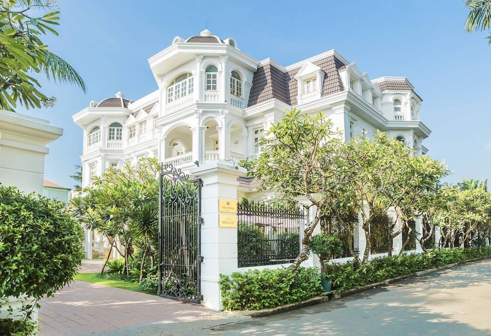 Villa Song Saigon 1