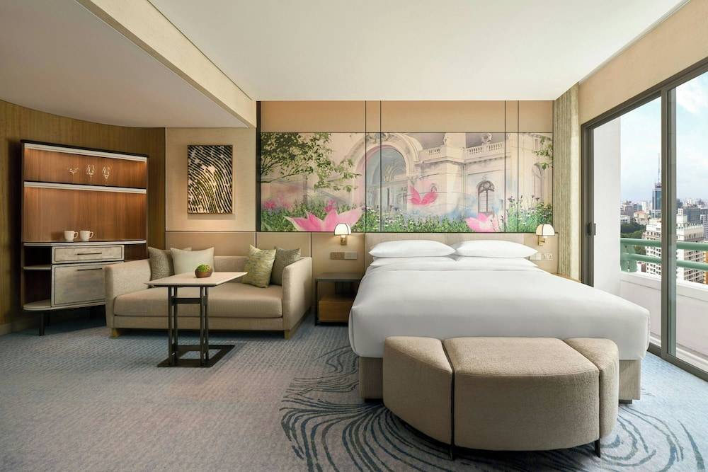 Sheraton Saigon Grand Opera Hotel 1