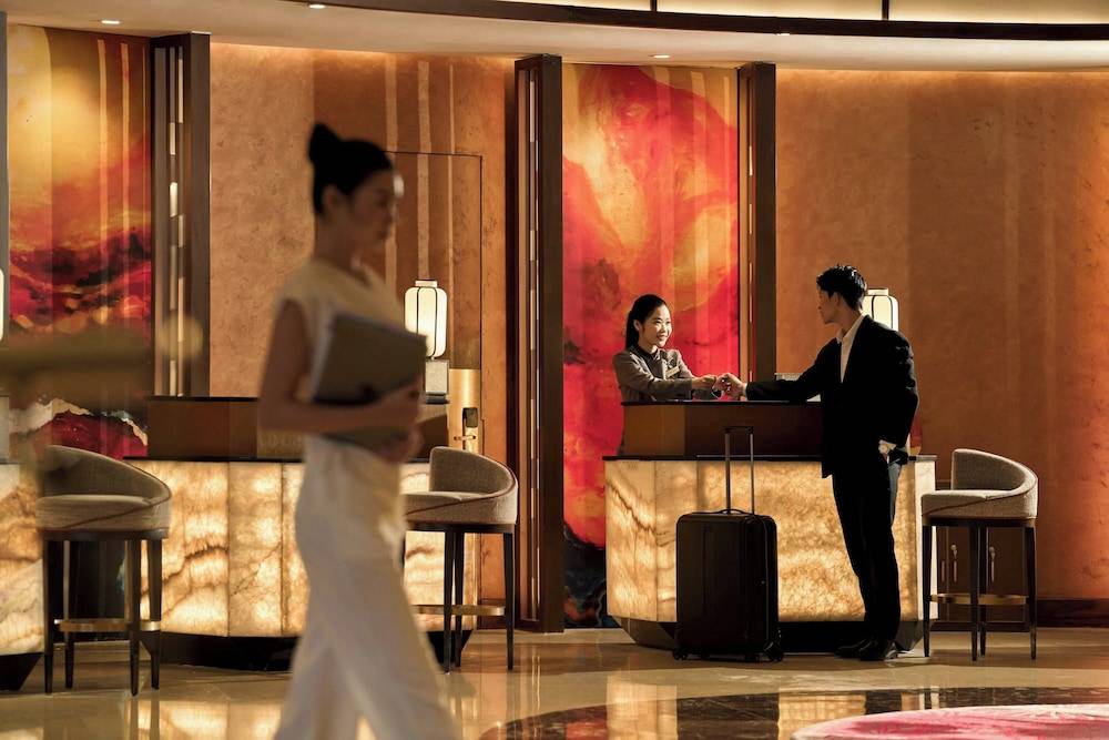 Sheraton Saigon Grand Opera Hotel 2