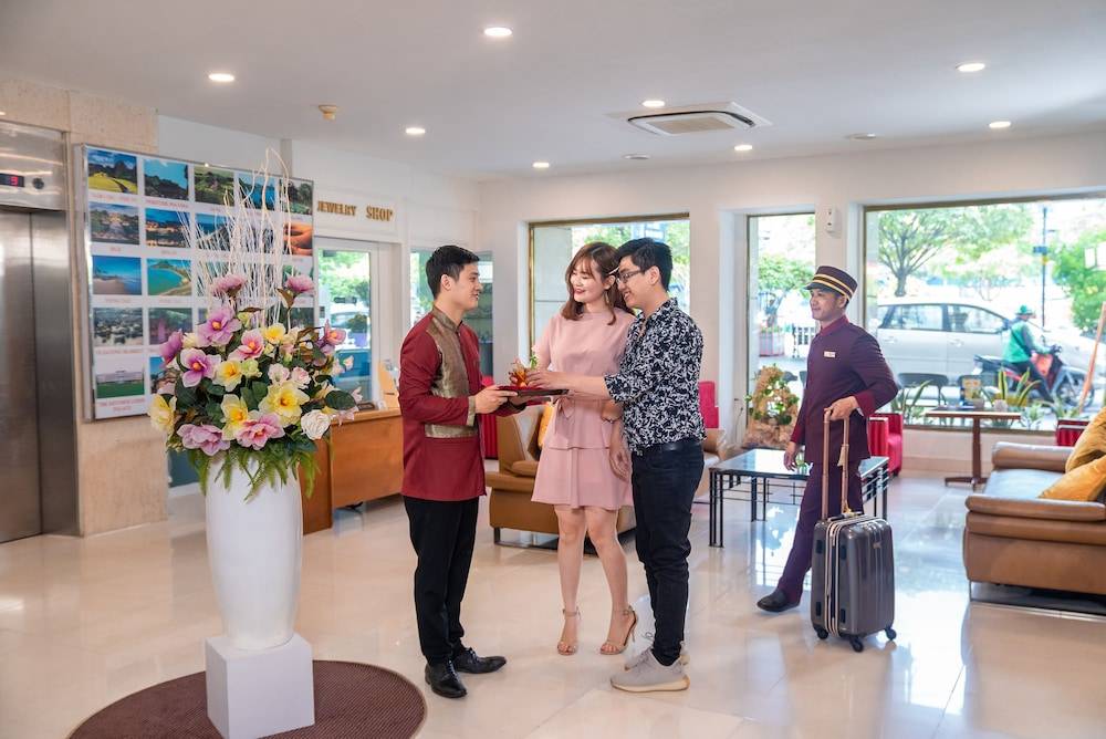 Oscar Saigon Hotel 2
