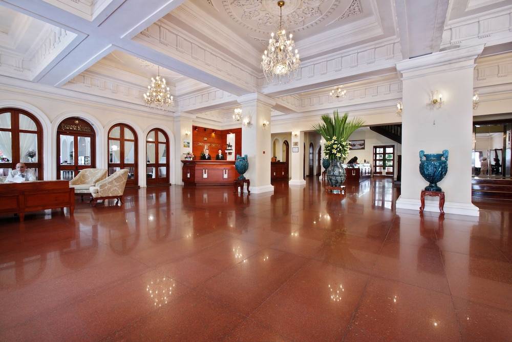 Hotel Continental Saigon 2