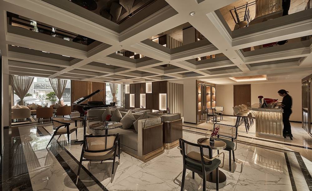 La Siesta Premium Saigon 2