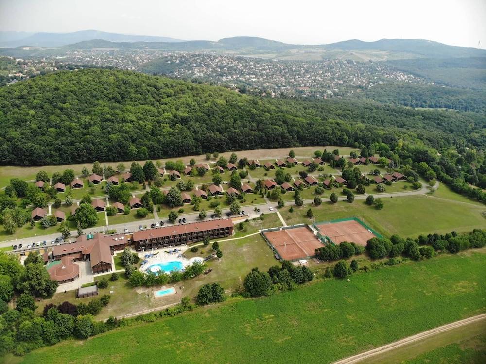 Petneházy Aparthotel 1