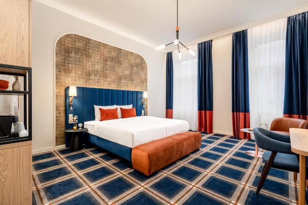BasiliQ Hotel 1