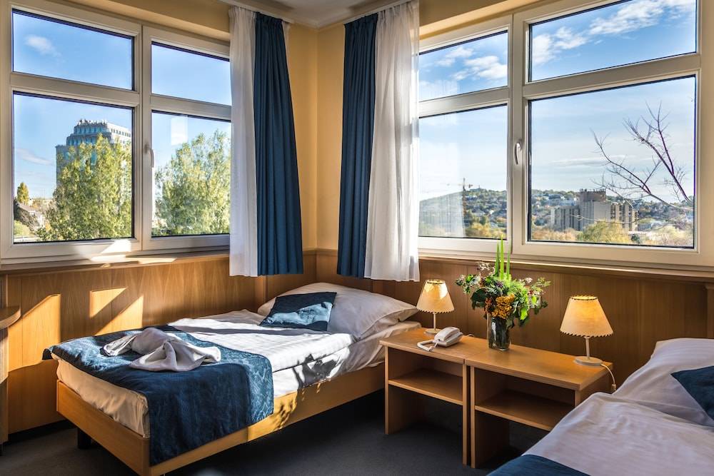 Jagelló Business Hotel 1