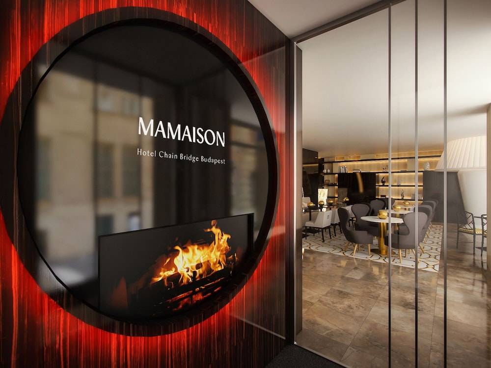 Mamaison Hotel Chain Bridge Budapest 1