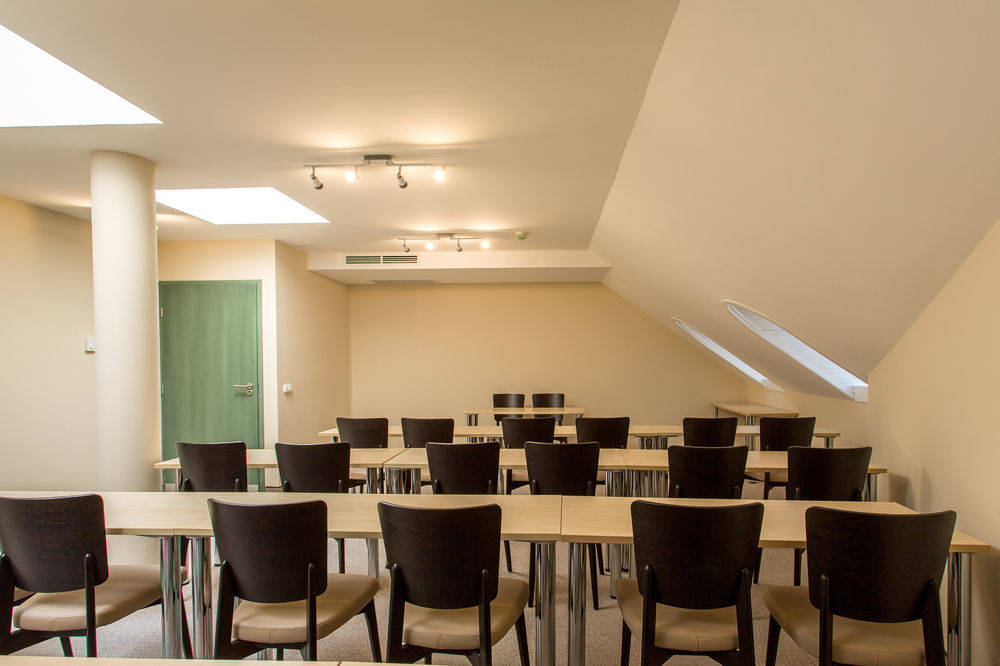 CORVIN HOTEL BUDAPEST 2