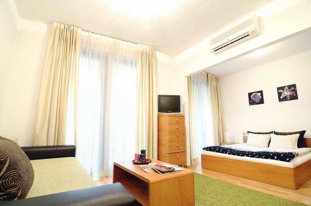 King Apartments 2