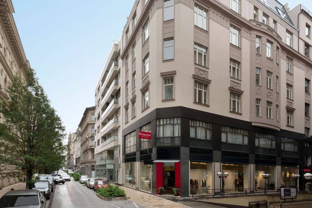 Ramada by Wyndham Budapest City Center 1